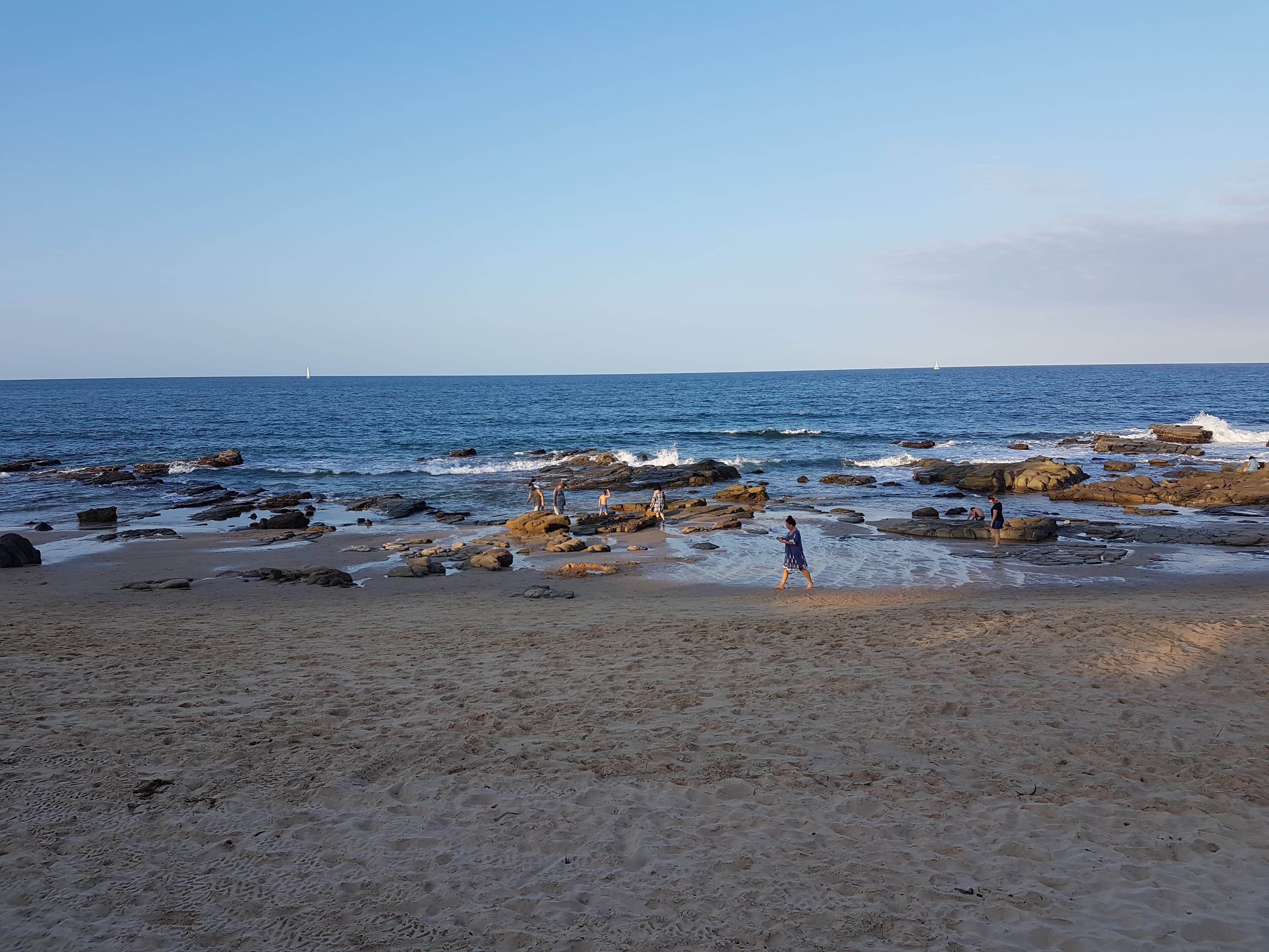 Sunshine Coast Nightlife: The Best Bars & Live Music