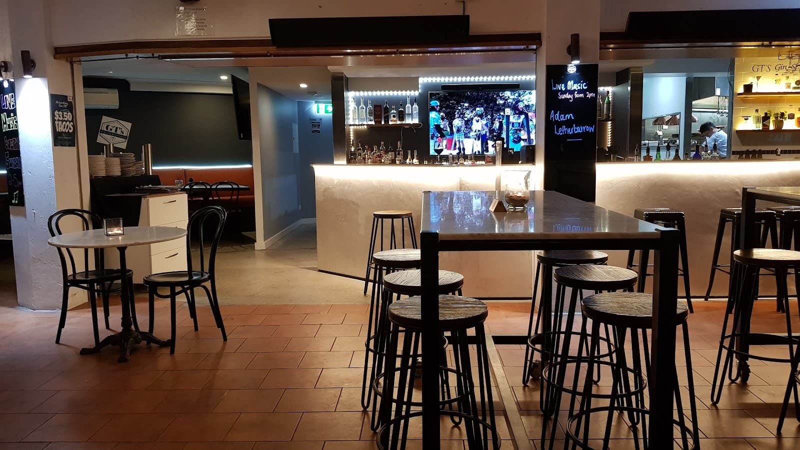 GT's Bar & Restaurant Noosa — Noosaville, Sunshine Coast
