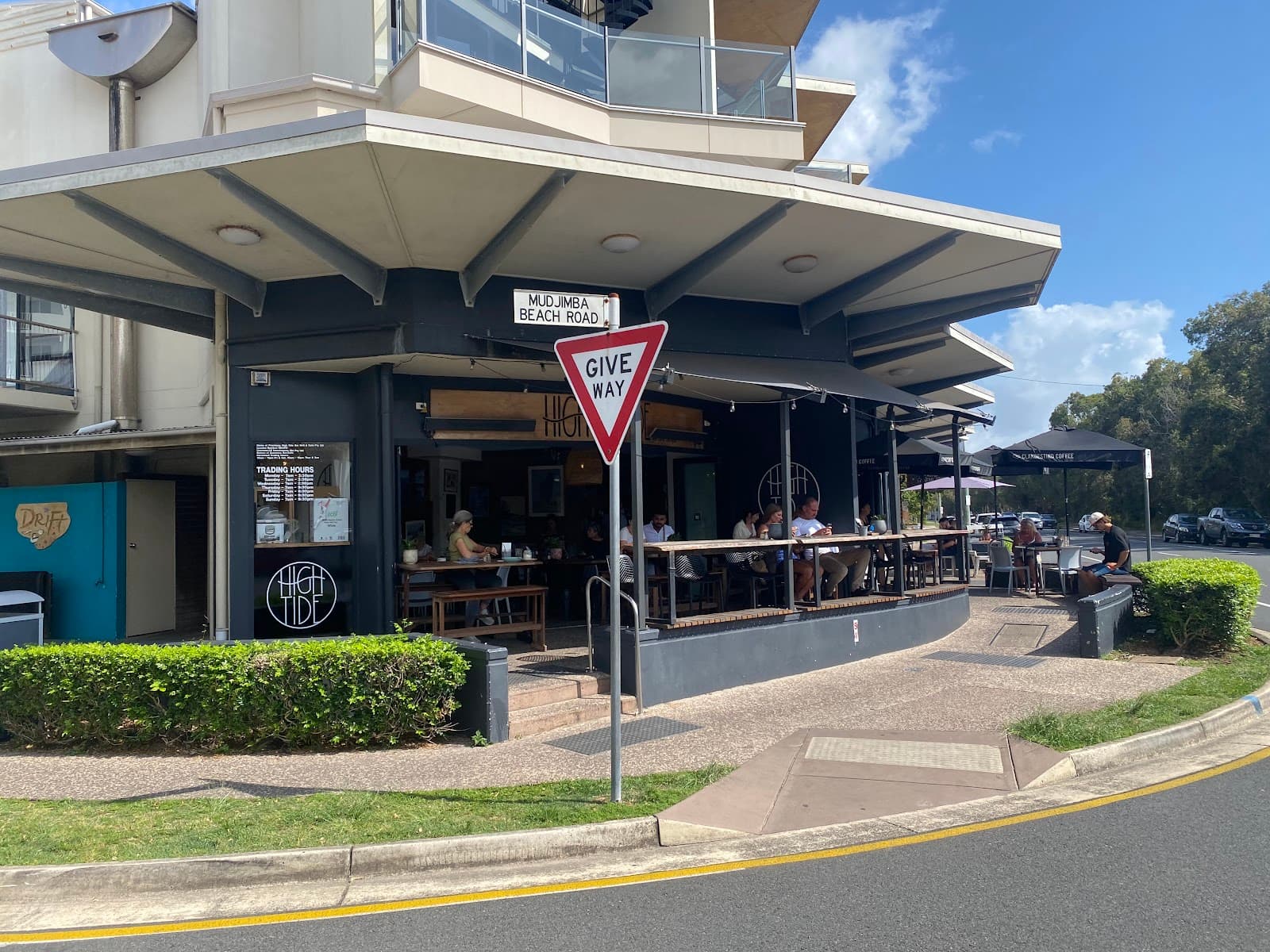 High Tide Bar, Grill & Cafe — Marcoola, Sunshine Coast