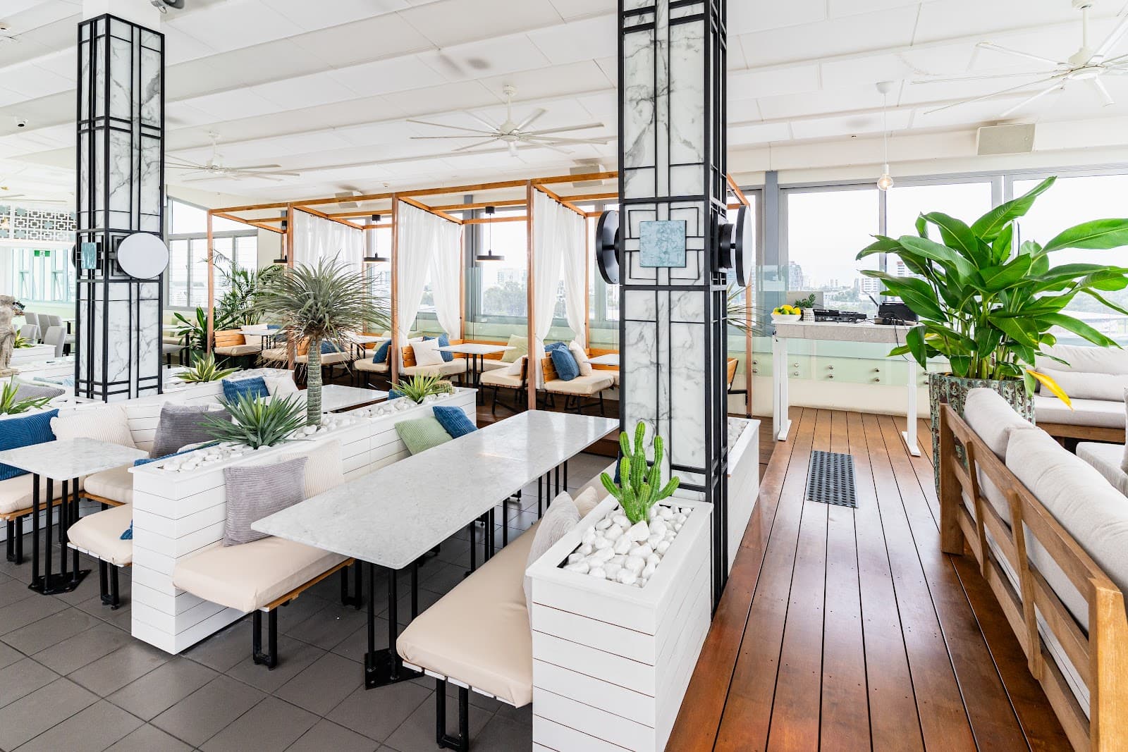 ARTÉ Rooftop Bar & Restaurant — Marcoola, Sunshine Coast