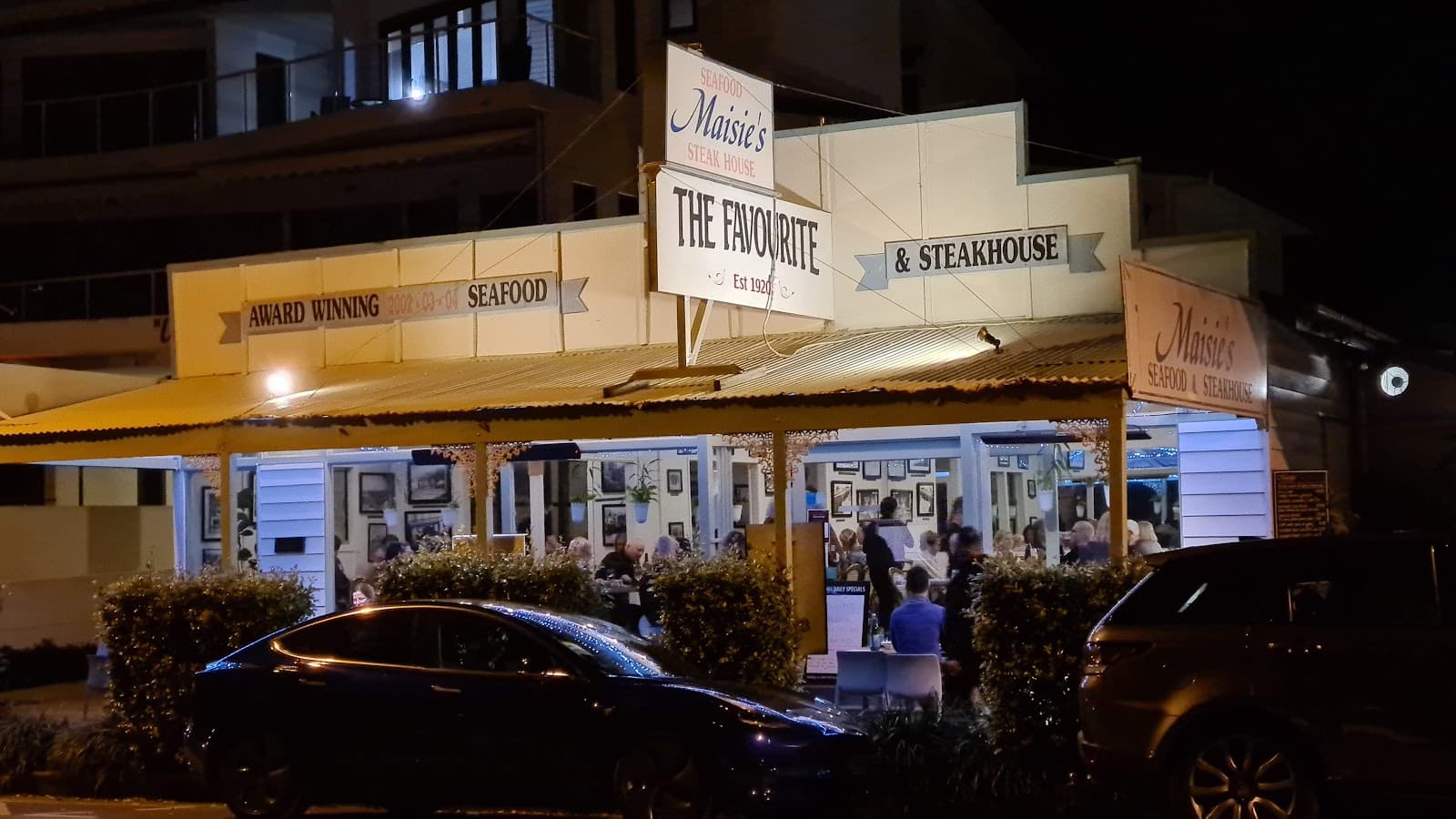 Maisie's Seafood & Steakhouse — Noosaville, Sunshine Coast