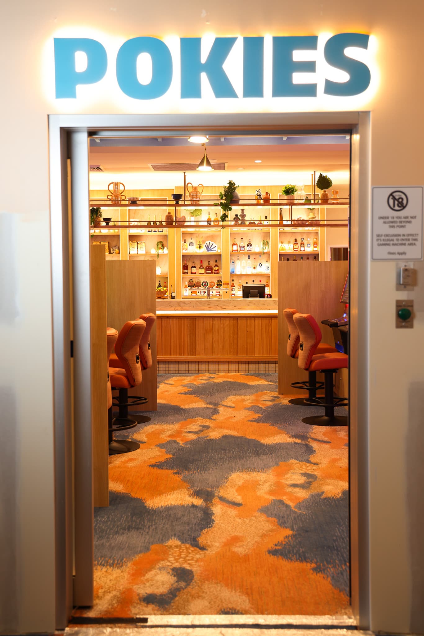 Golden Beach Tavern — Caloundra, Sunshine Coast