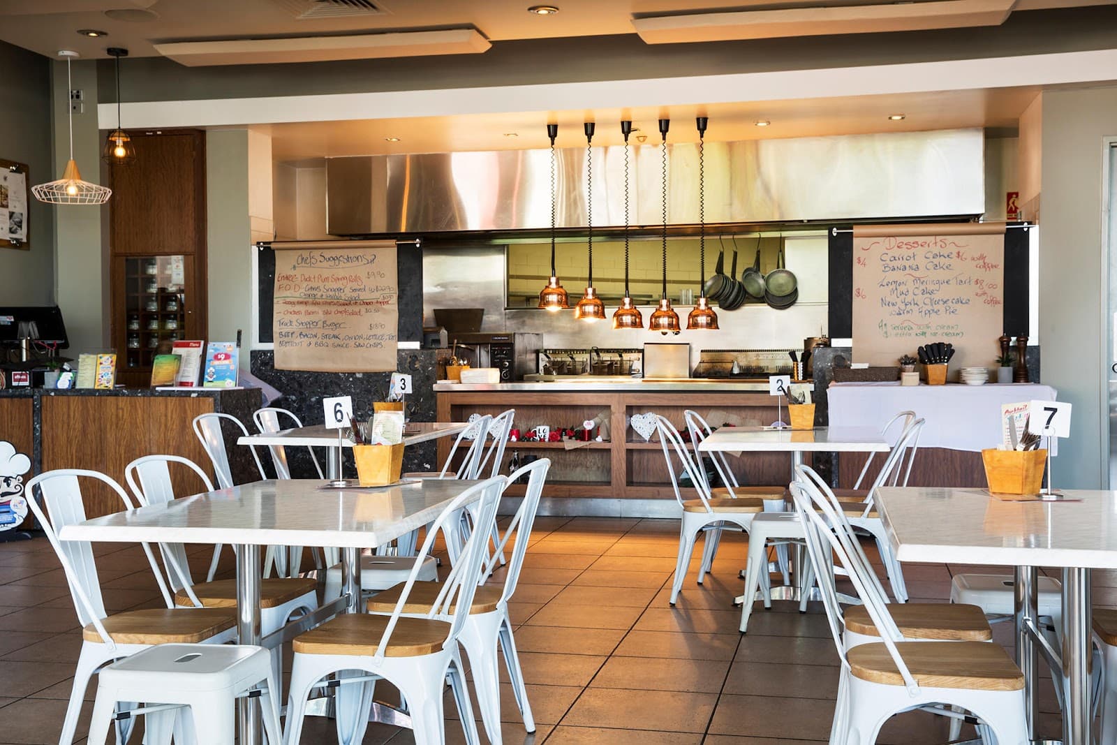 Caloundra Hotel — Caloundra, Sunshine Coast