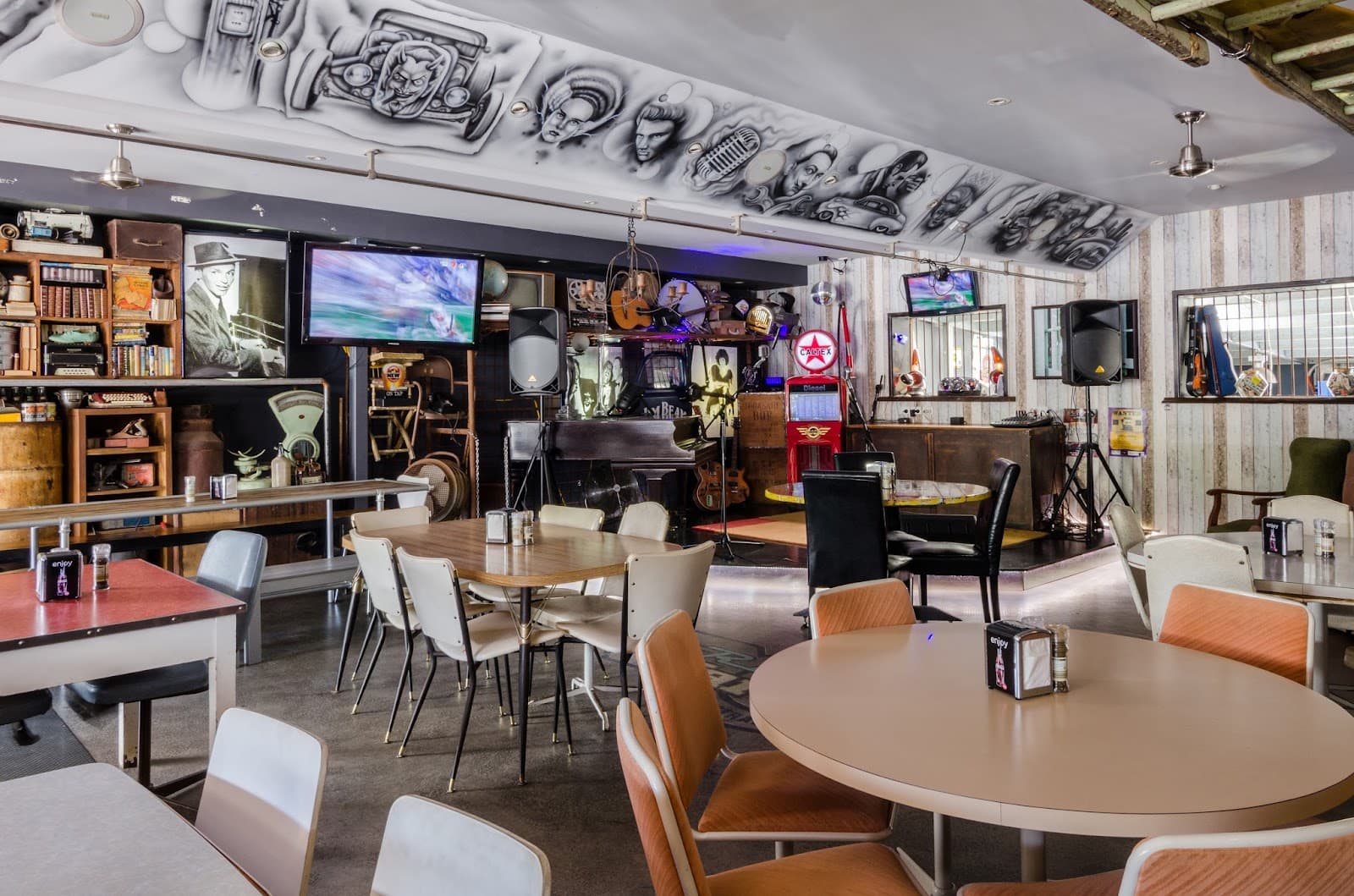 Ricks Garage — Montville, Sunshine Coast