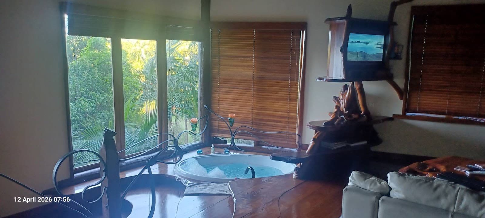 Secrets on the Lake — Montville, Sunshine Coast