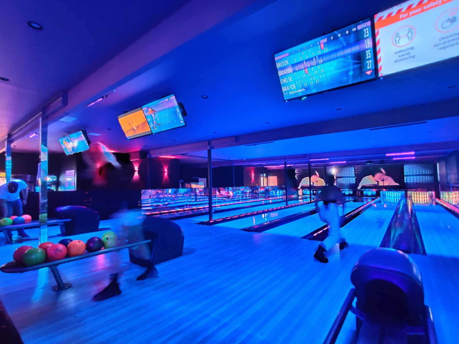 Spinners Bar & Bowl Maroochydore — Maroochydore, Sunshine Coast