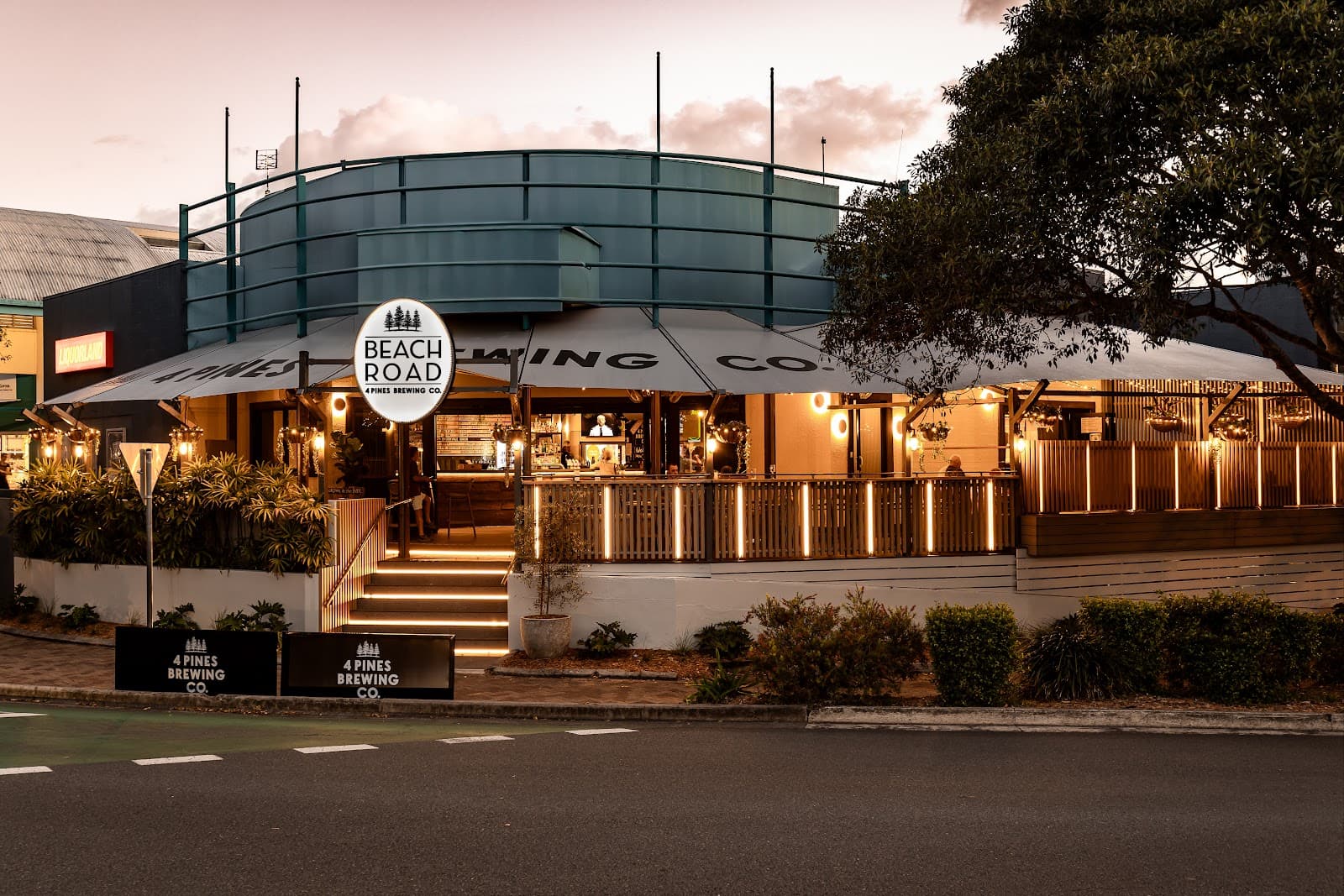 Beach Road By 4 Pines - Noosa — Peregian Beach, Sunshine Coast