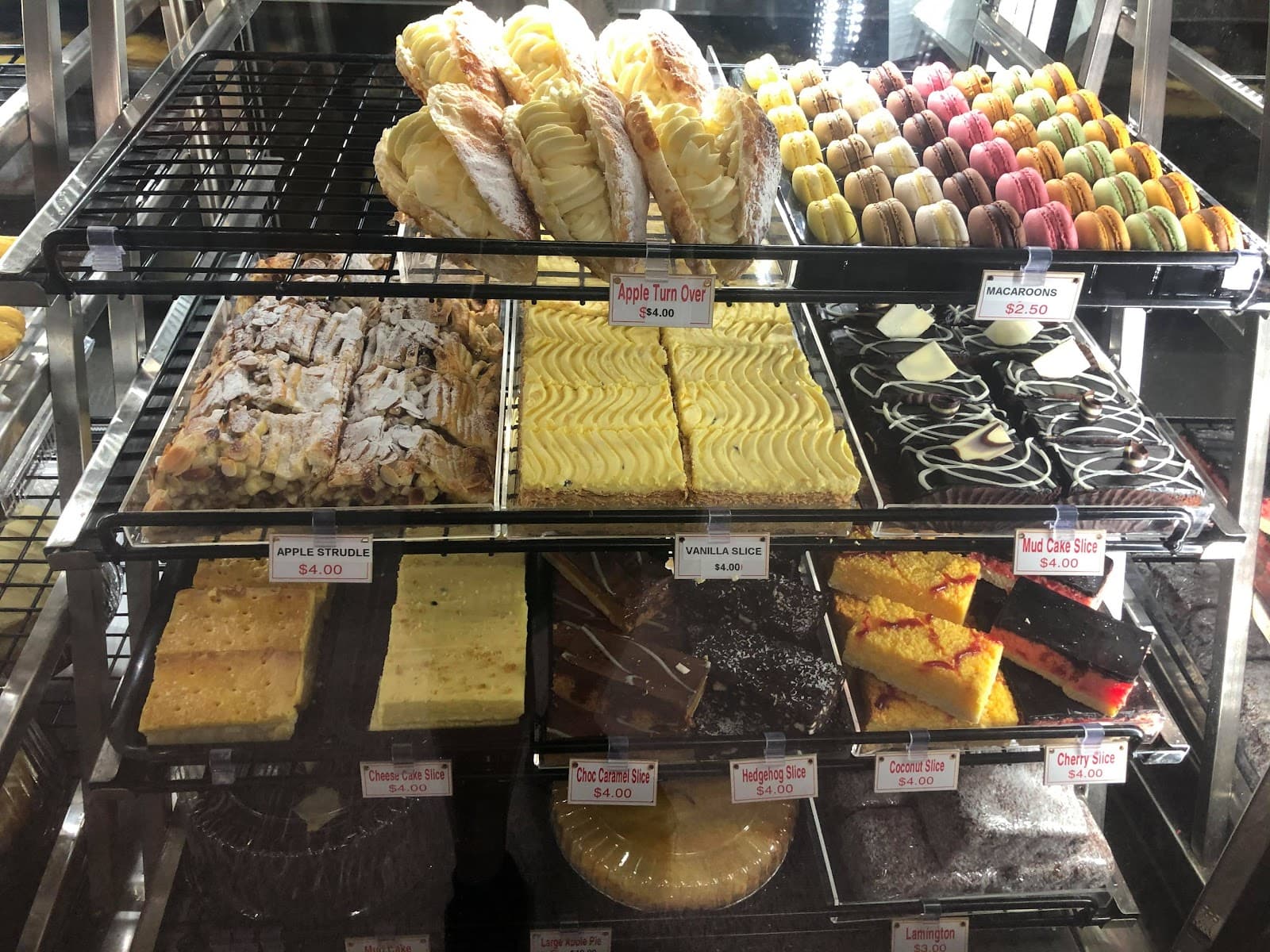 SG Bakery Dicky Beach — Caloundra, Sunshine Coast