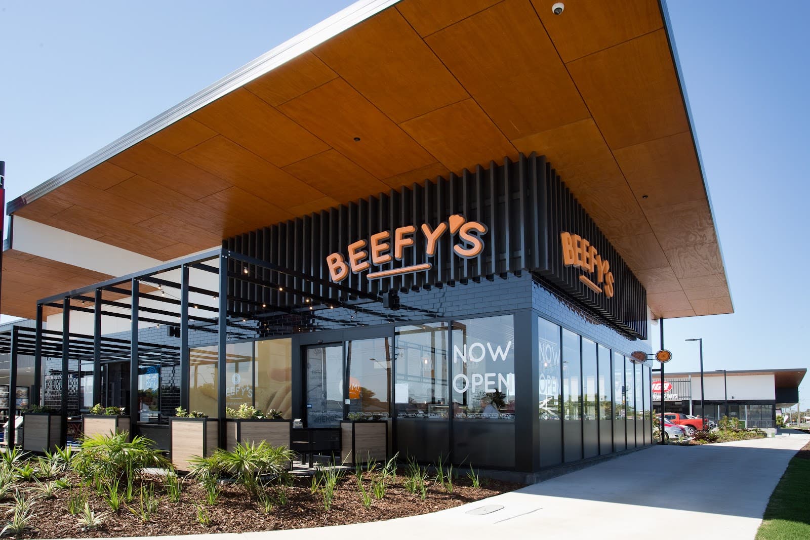 Beefy's Kawana — Kawana Waters, Sunshine Coast