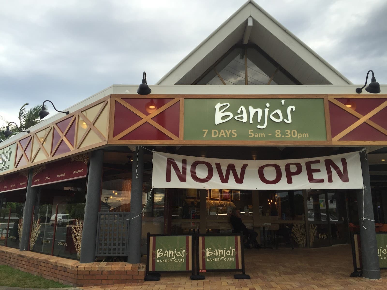 Banjo’s Bakery Café – Warana — Kawana Waters, Sunshine Coast