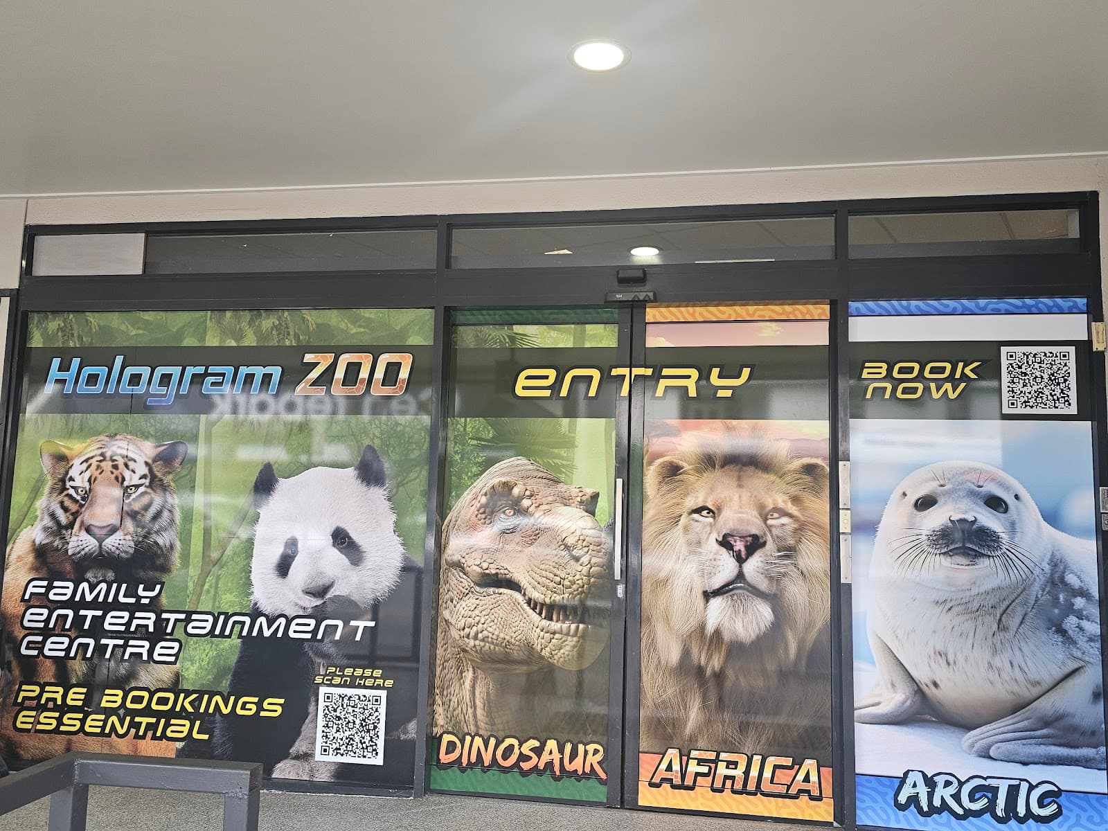Hologram Zoo Sunshine Coast — Montville, Sunshine Coast