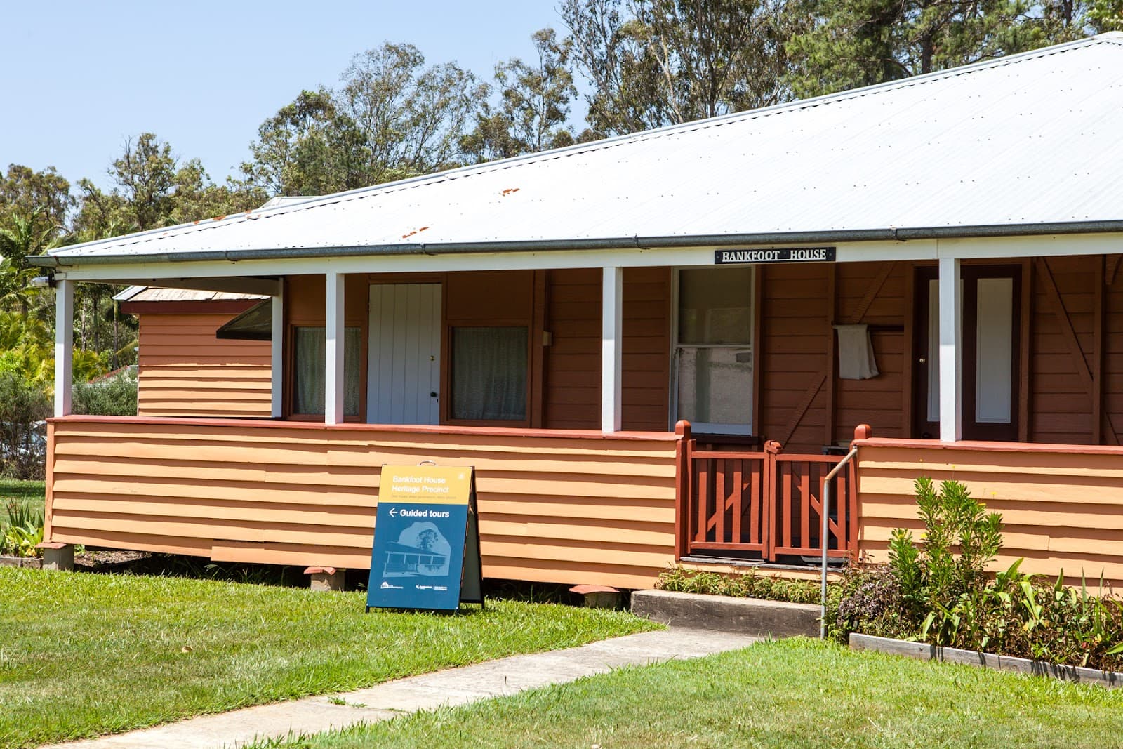 Bankfoot House — Marcoola, Sunshine Coast