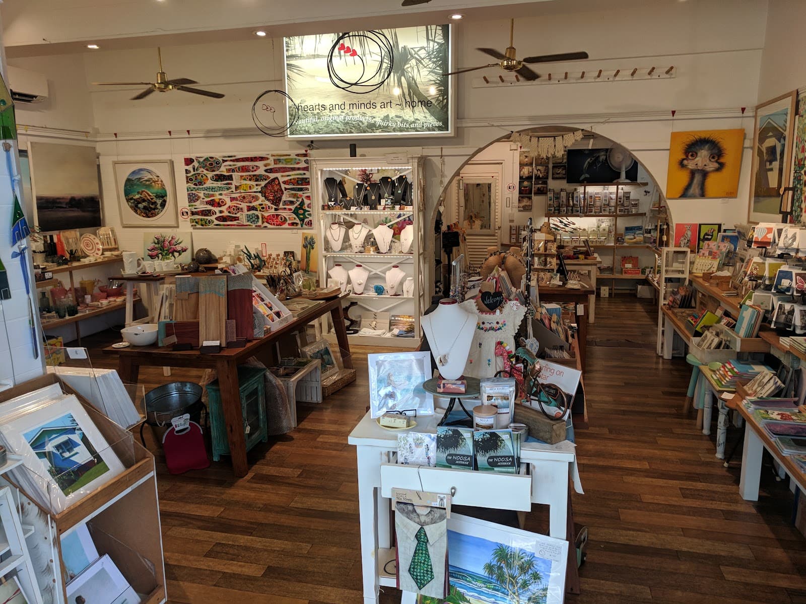 Hearts and Minds Art — Noosaville, Sunshine Coast