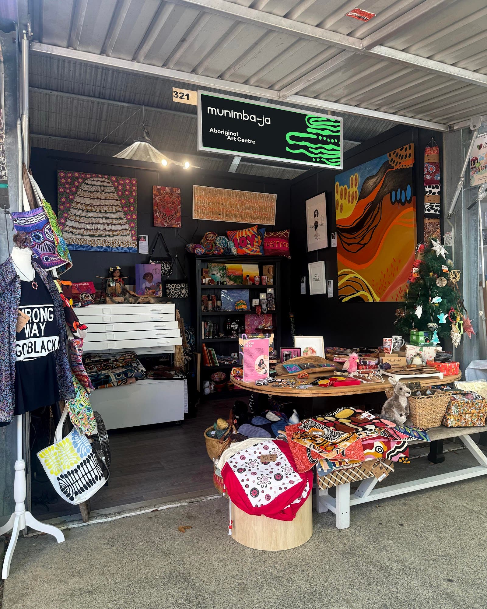 Munimba-ja Arts Centre — Eumundi, Sunshine Coast