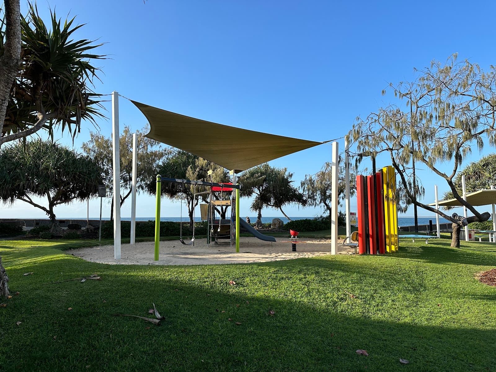 Kings Beach Water Fountain And Playground — Caloundra, Sunshine Coast