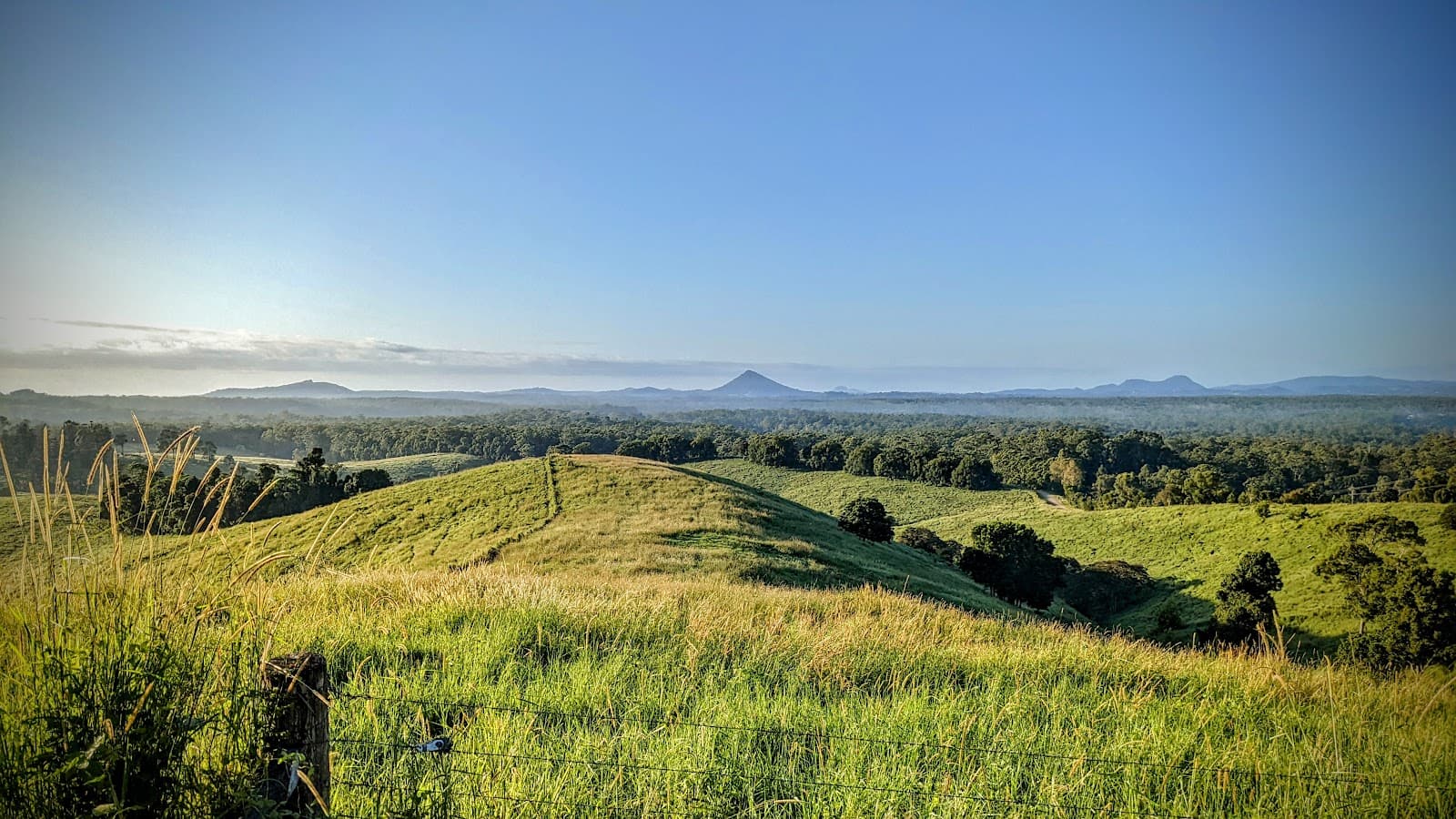Twin Hills View Lookout — Noosaville, Sunshine Coast