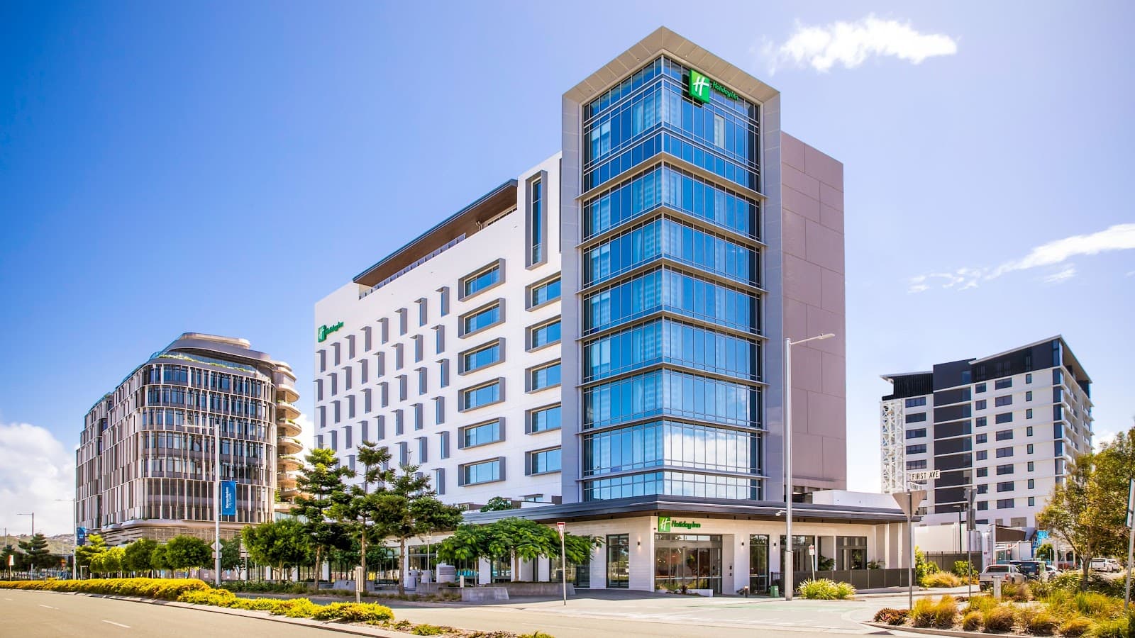 Holiday Inn & Suites Sunshine Coast by IHG — Kawana Waters, Sunshine Coast