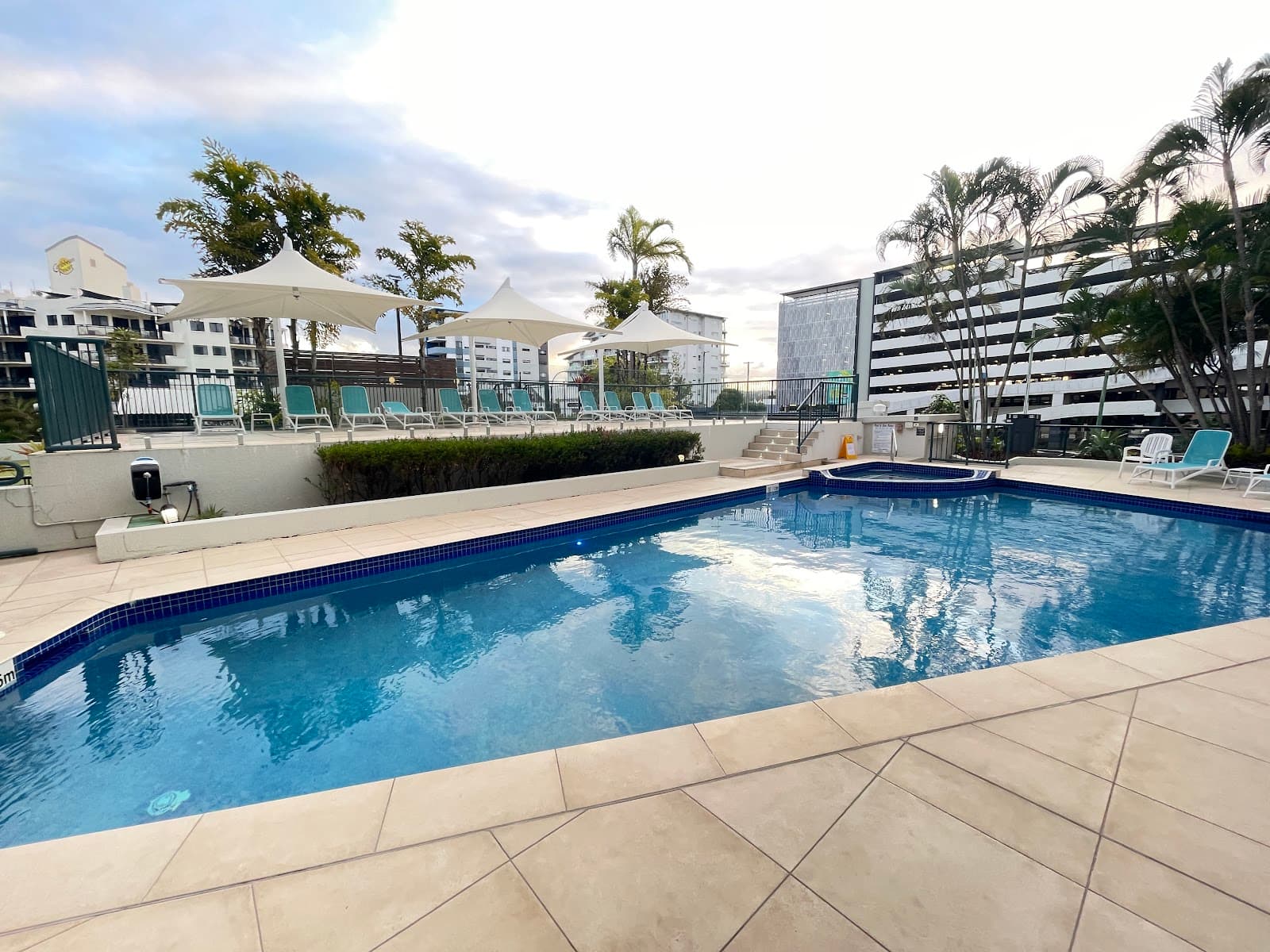 Peninsular Beachfront Resort — Mooloolaba, Sunshine Coast