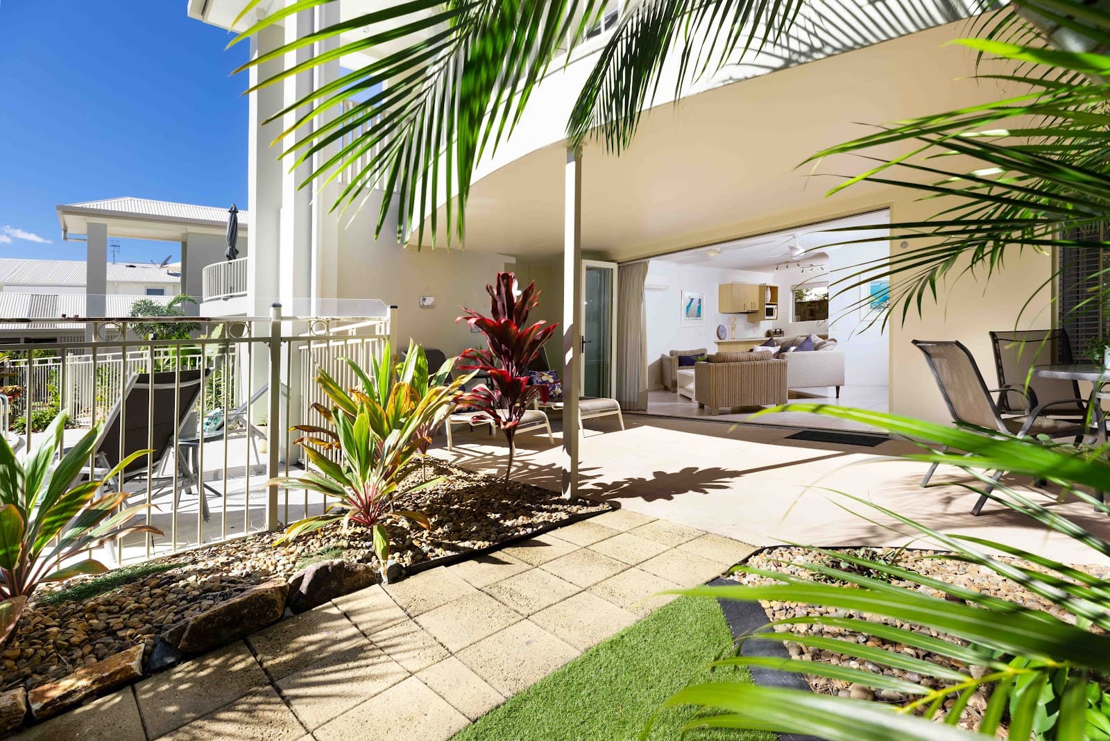 Noosa River Palms — Noosaville, Sunshine Coast