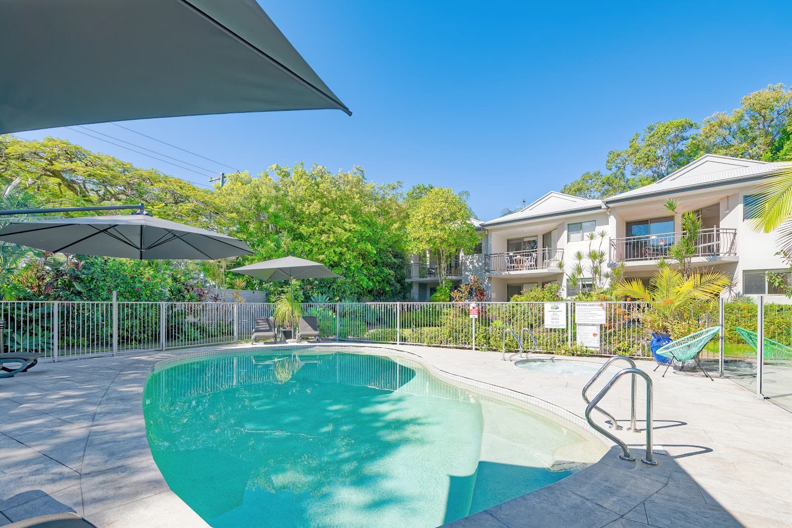 住 Noosa River Retreat Holiday Apartments — Noosaville, Sunshine Coast