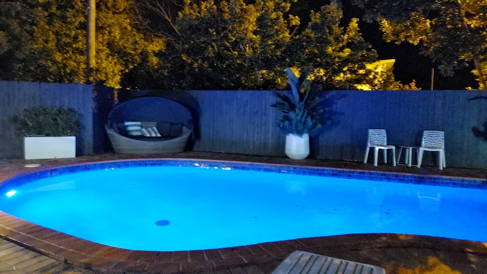 Noosa Sun stay along the River — Noosaville, Sunshine Coast