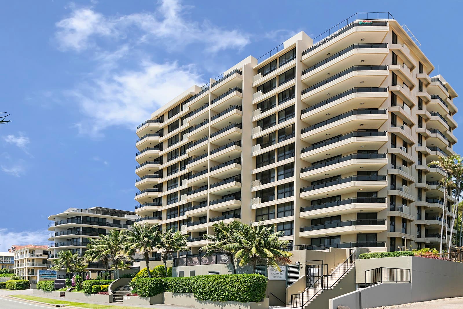 Clubb Coolum Beach Resort — Coolum Beach, Sunshine Coast