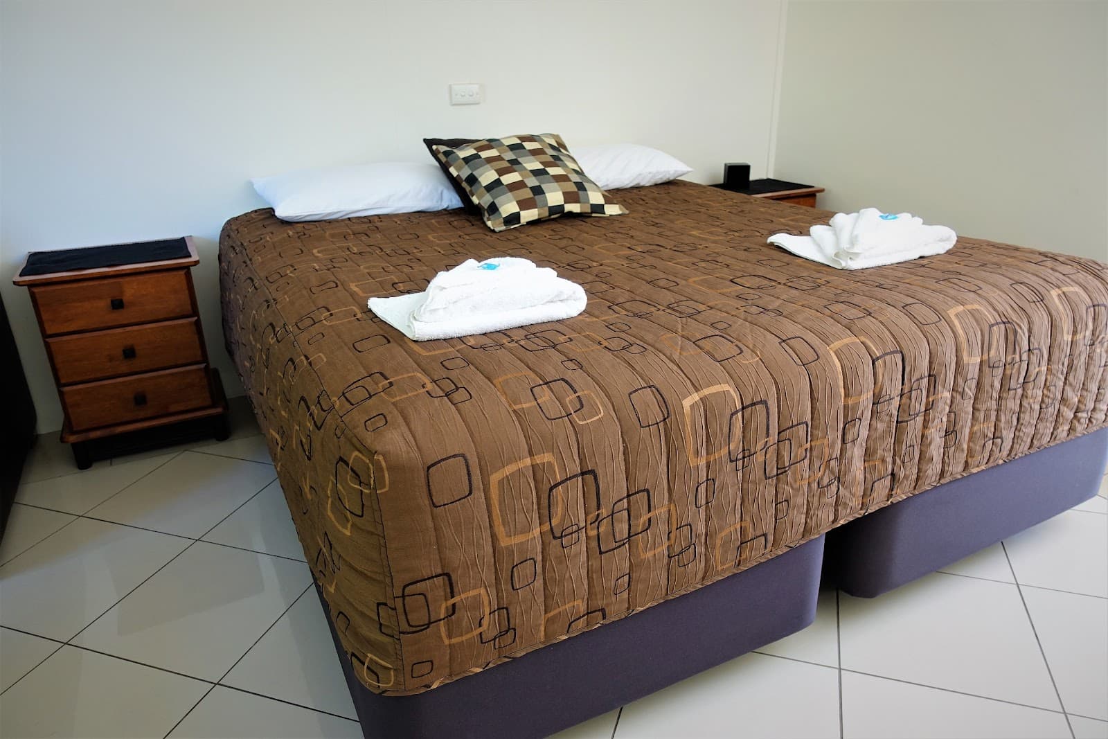Pacific Palms Motor Inn — Marcoola, Sunshine Coast