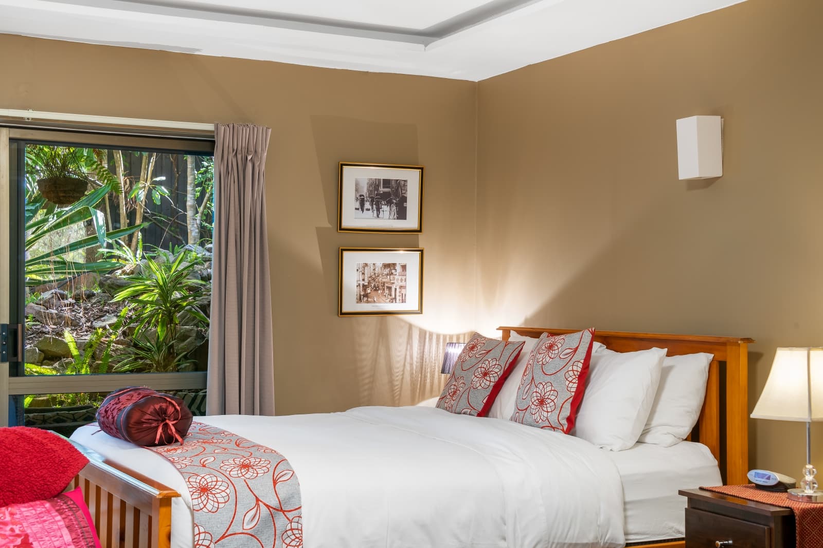 Noosa Hinterland Retreat — Eumundi, Sunshine Coast