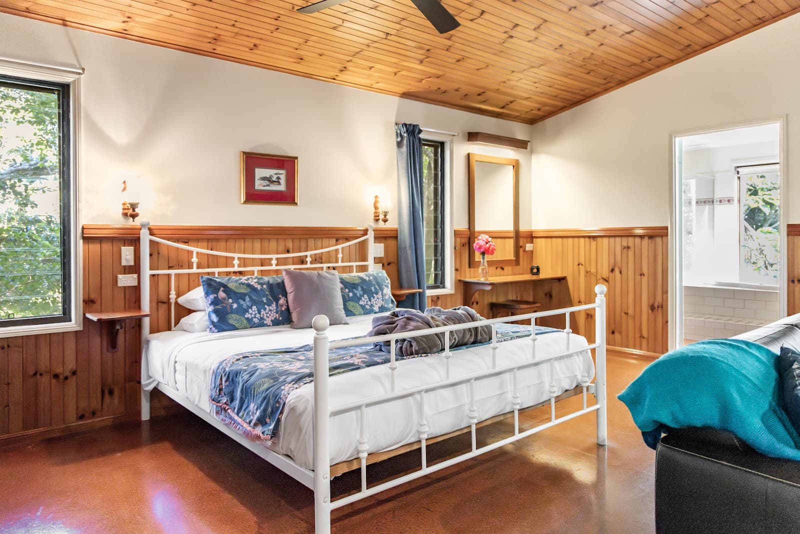 Montville Country Cabins — Montville, Sunshine Coast