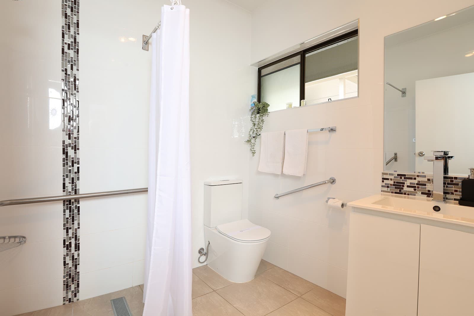 Maleny Views Motel — Montville, Sunshine Coast