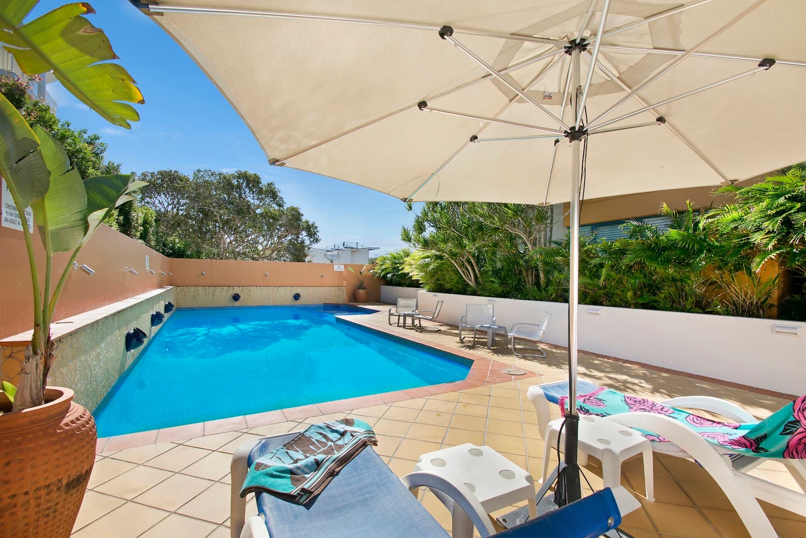 Santorini Twin Waters — Kawana Waters, Sunshine Coast