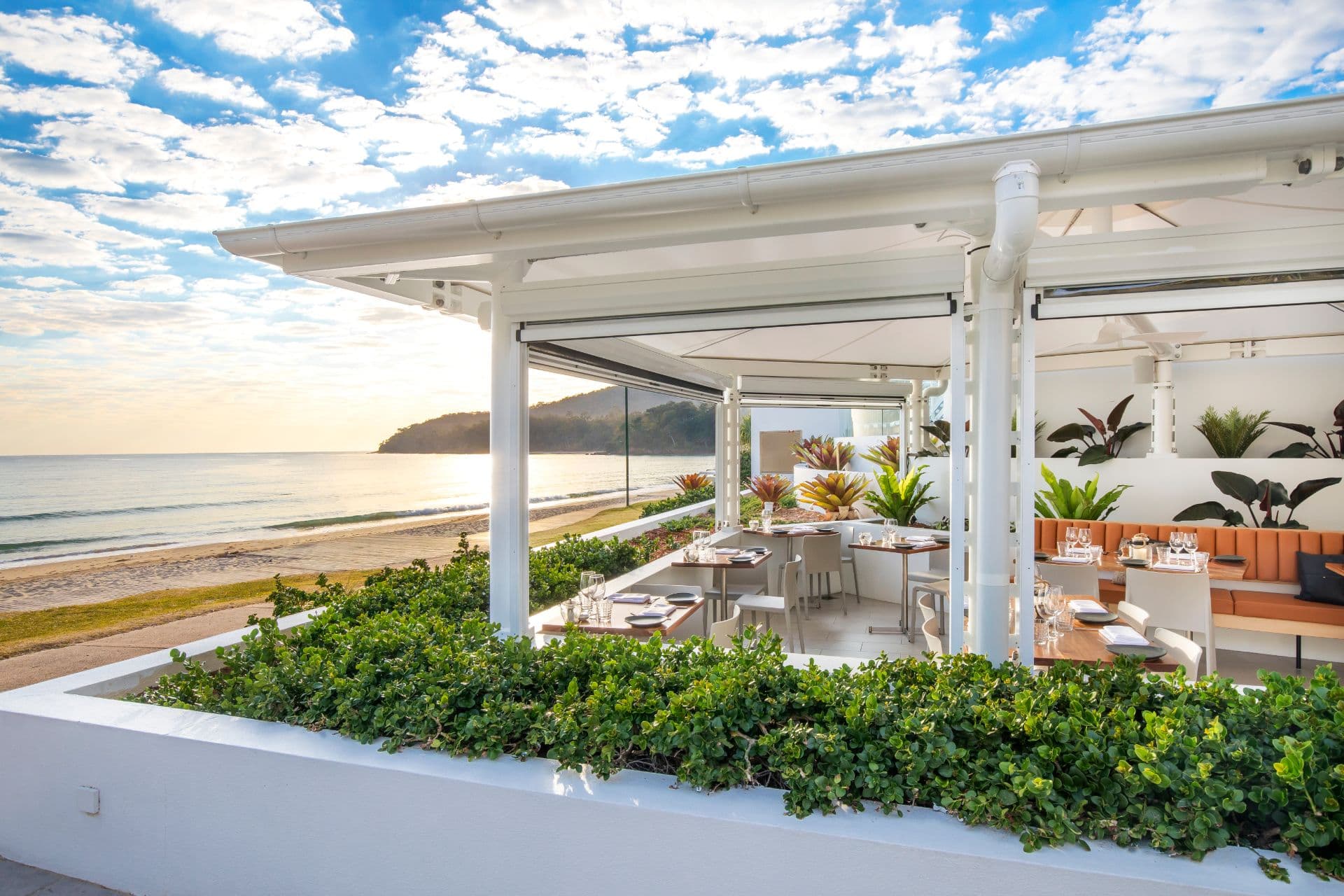 Season Restaurant & Bar