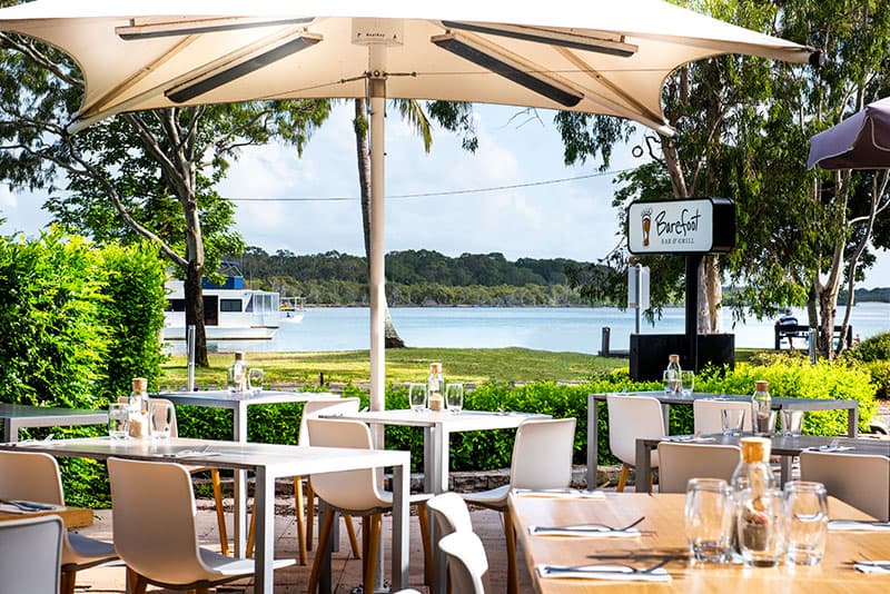 Barefoot Bar & Grill