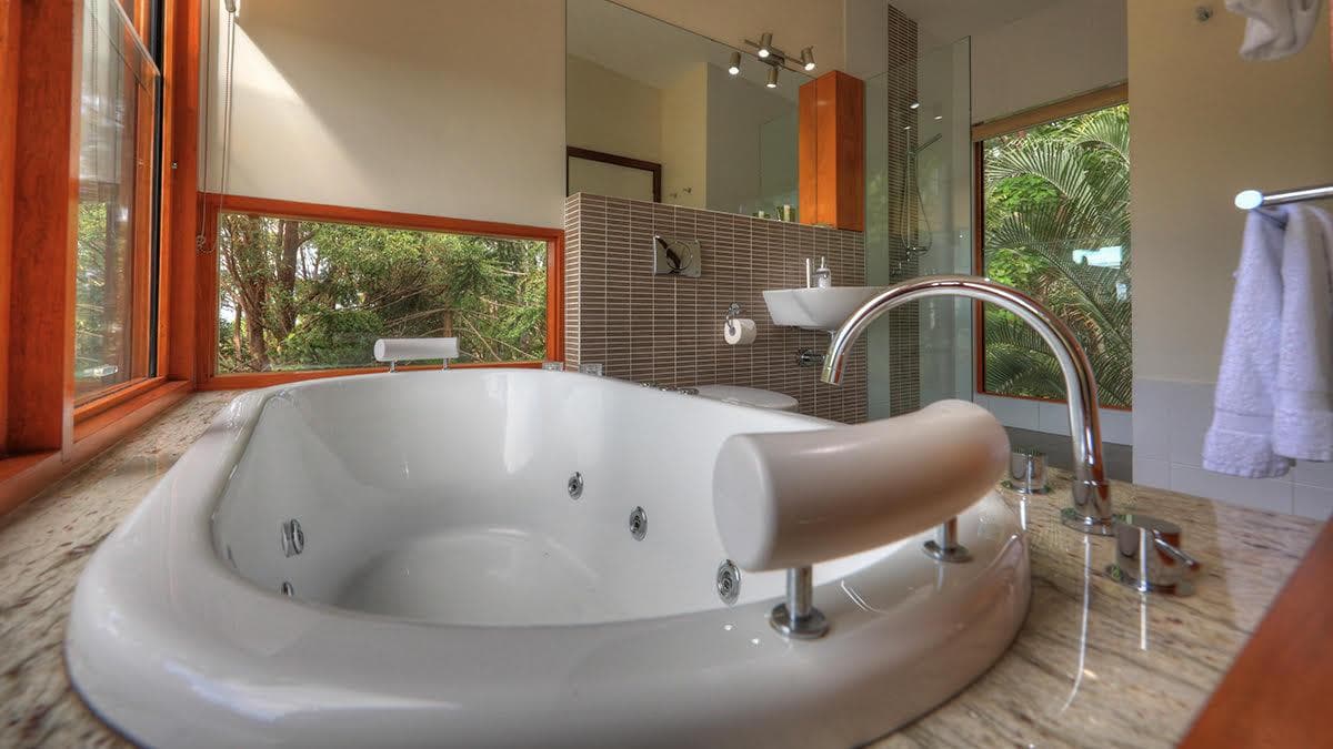 Montville Ocean View Cottages